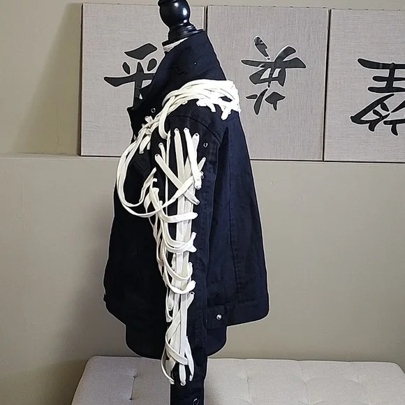 Jacket - Picture 2 of 5